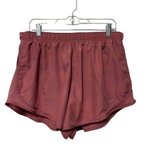 Nike Women’s Plus Size Tempo Running Short. LIKE NEW!!